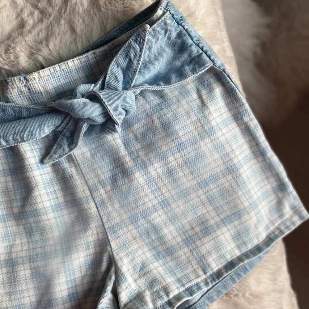 UO BDG Emmy tie front shorts high rise mom shorts - Picture 5 of 8